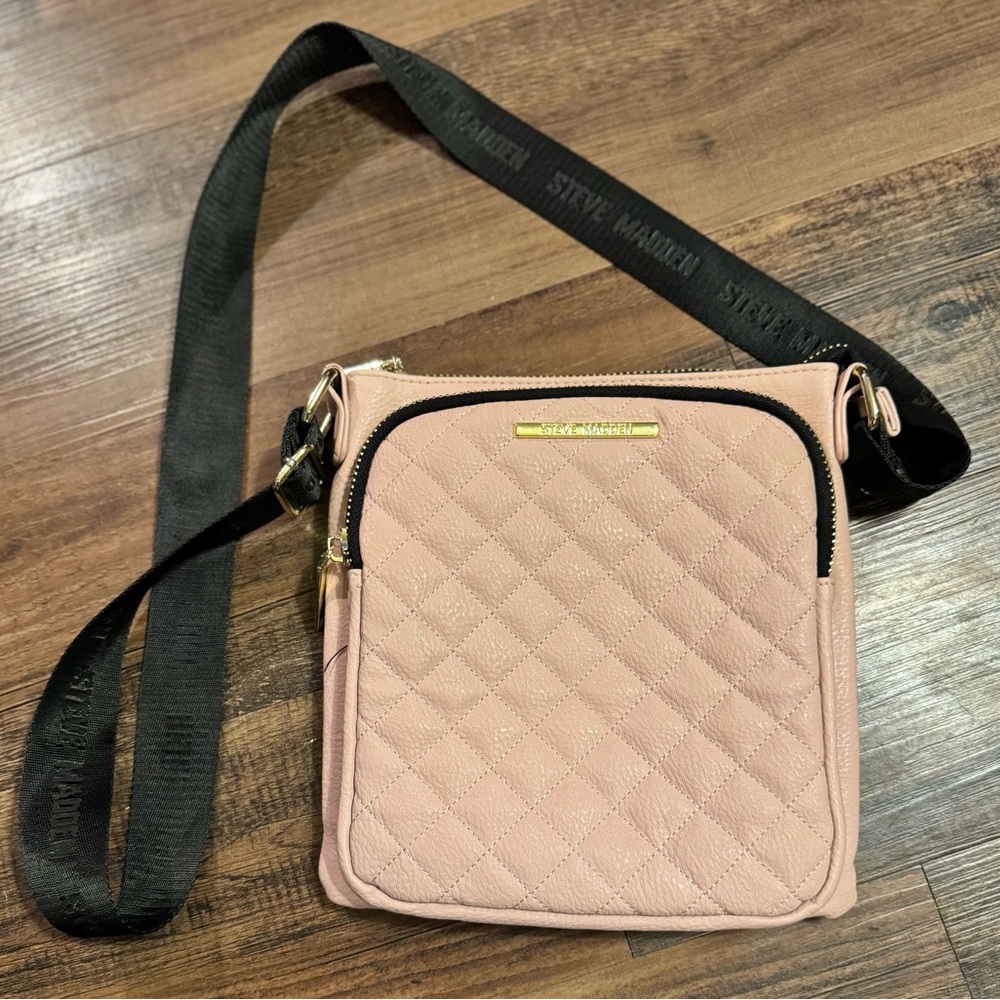 STEVE MADDEN Faux Leather Pink Quilted Crossbody Bag Purse Fashion